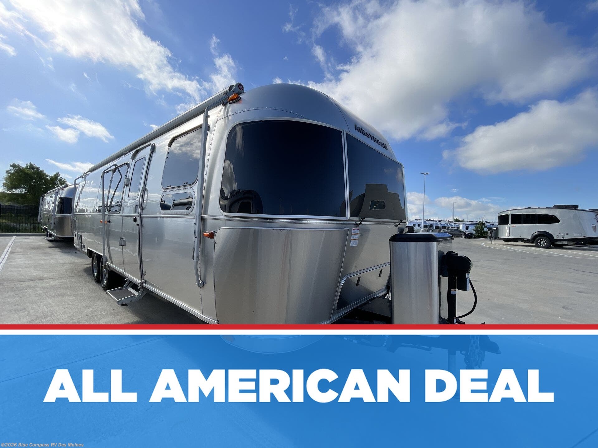 Used 2023 Airstream Flying Cloud 30FB Bunk available in Altoona, Iowa