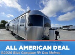 Used 2023 Airstream Flying Cloud 30FB Bunk available in Altoona, Iowa
