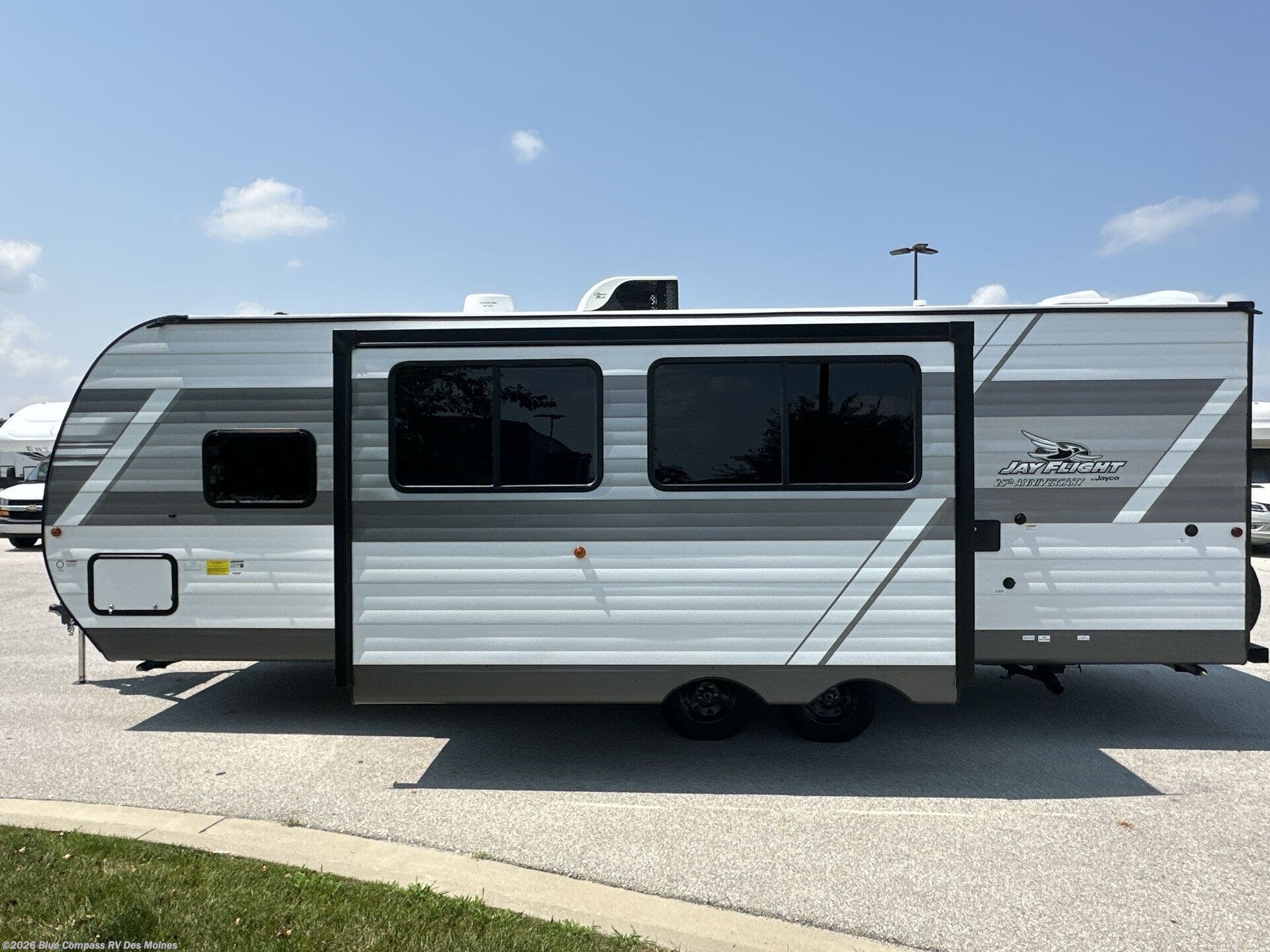 New 2027 Jayco Jay Flight 261BHS available in Altoona, Iowa