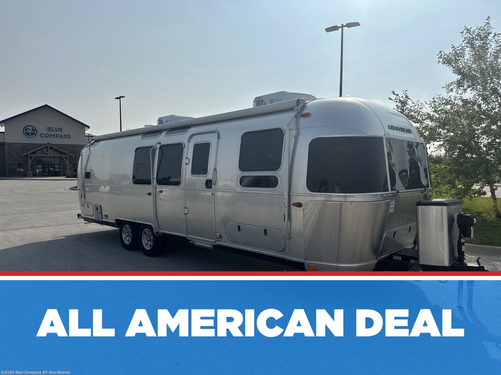 Used 2025 Airstream Flying Cloud 30FB Bunk Twin available in Altoona, Iowa