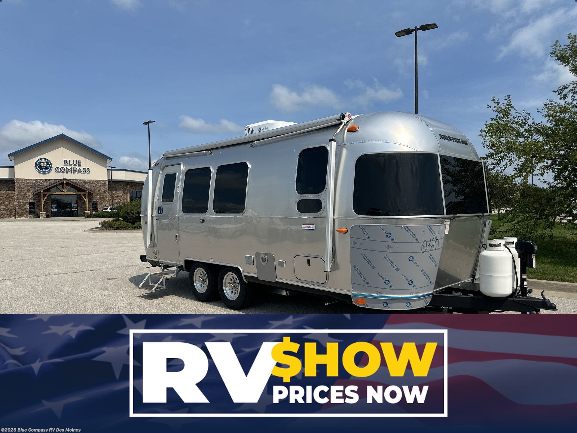 New 2027 Airstream International 23FB available in Altoona, Iowa