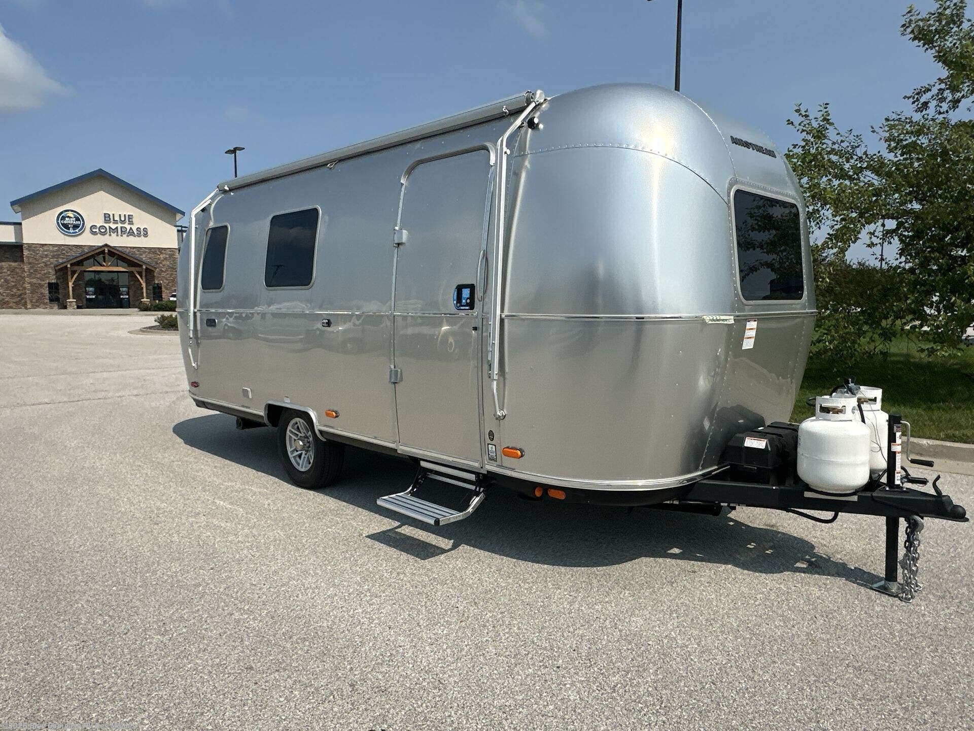 New 2027 Airstream World Traveler 22RB available in Altoona, Iowa