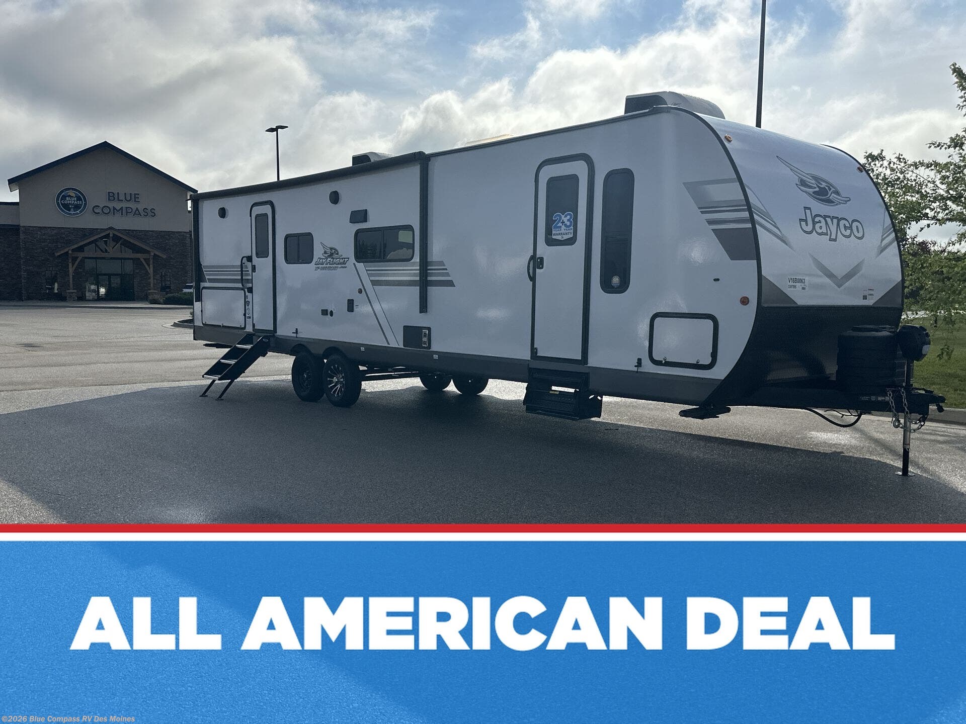 New 2027 Jayco Jay Flight 330TBS available in Altoona, Iowa
