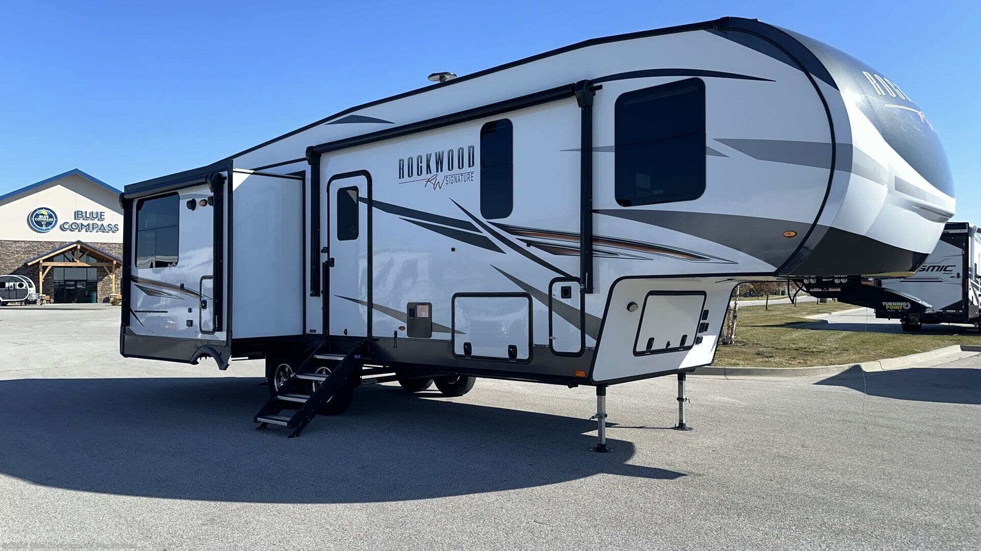 Used 2021 Forest River Rockwood Signature Ultra Lite 8299SB available in Altoona, Iowa