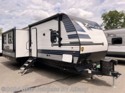 Used 2023 CrossRoads Zinger ZR333DB available in Latham, New York