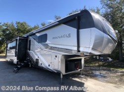 New 2025 Jayco Pinnacle 38FBRK available in Latham, New York