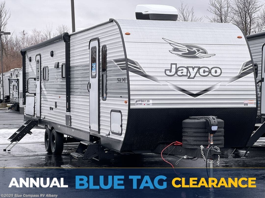 New 2025 Jayco Jay Flight SLX 330TBS available in Latham, New York