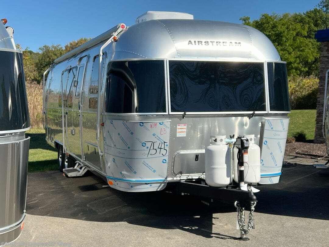 New 2026 Airstream Flying Cloud 30FB Bunk Twin available in Latham, New York