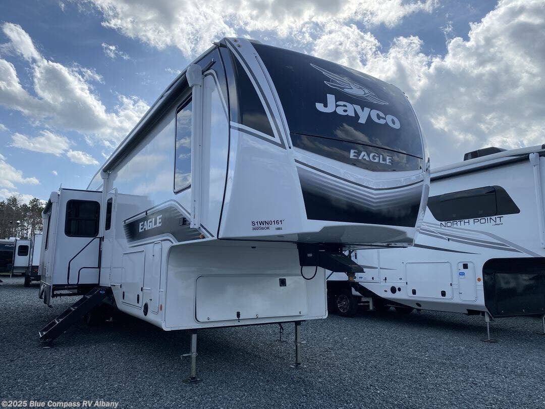 New 2025 Jayco Eagle 360DBOK available in Latham, New York