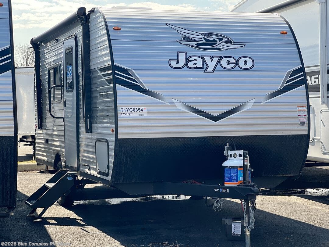New 2026 Jayco Jay Flight SLX 175FQ available in Latham, New York