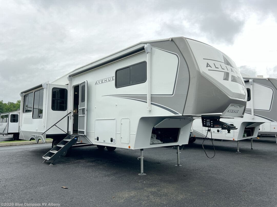 New 2026 Alliance RV Avenue 32RLS available in Latham, New York