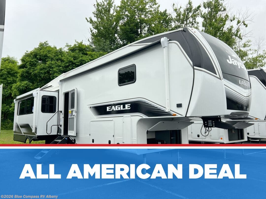 New 2026 Jayco Eagle 335LSTS available in Latham, New York
