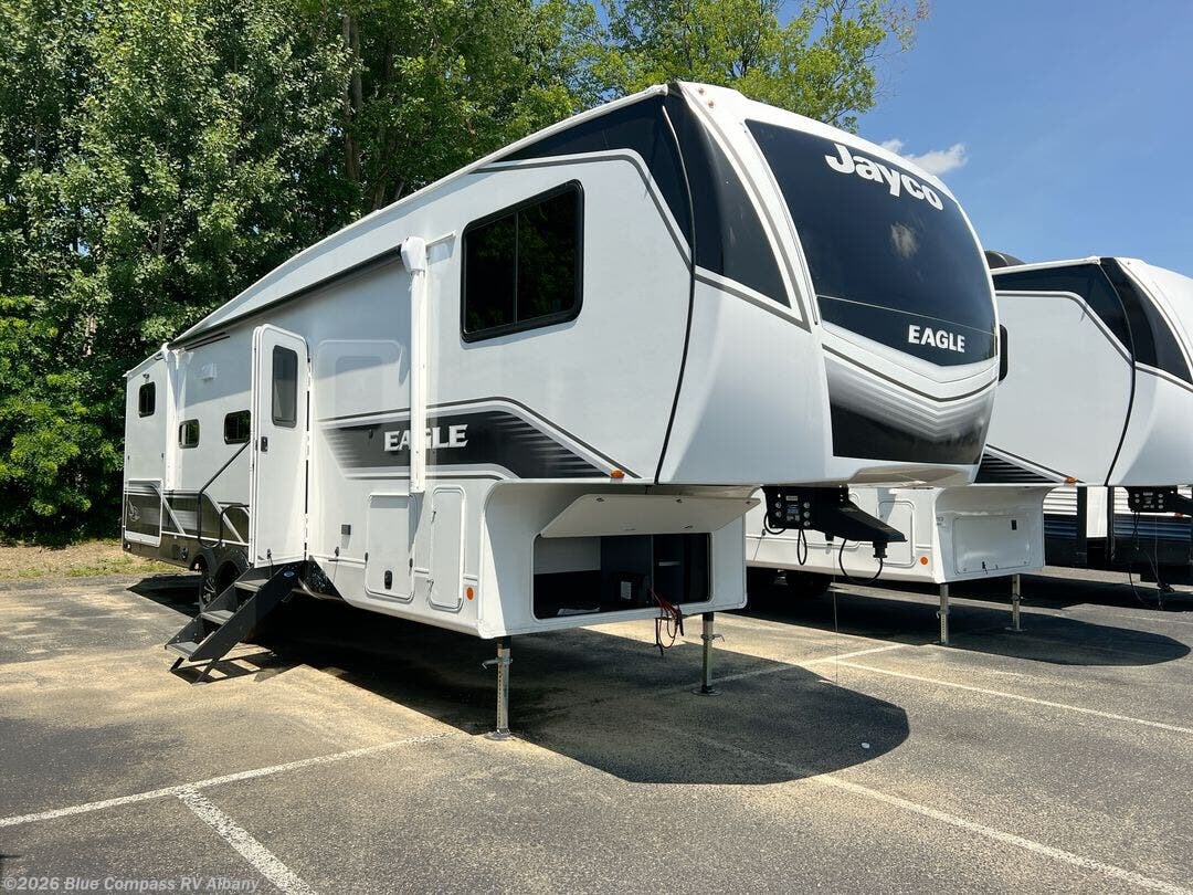 New 2026 Jayco Eagle HT 31QCD available in Latham, New York