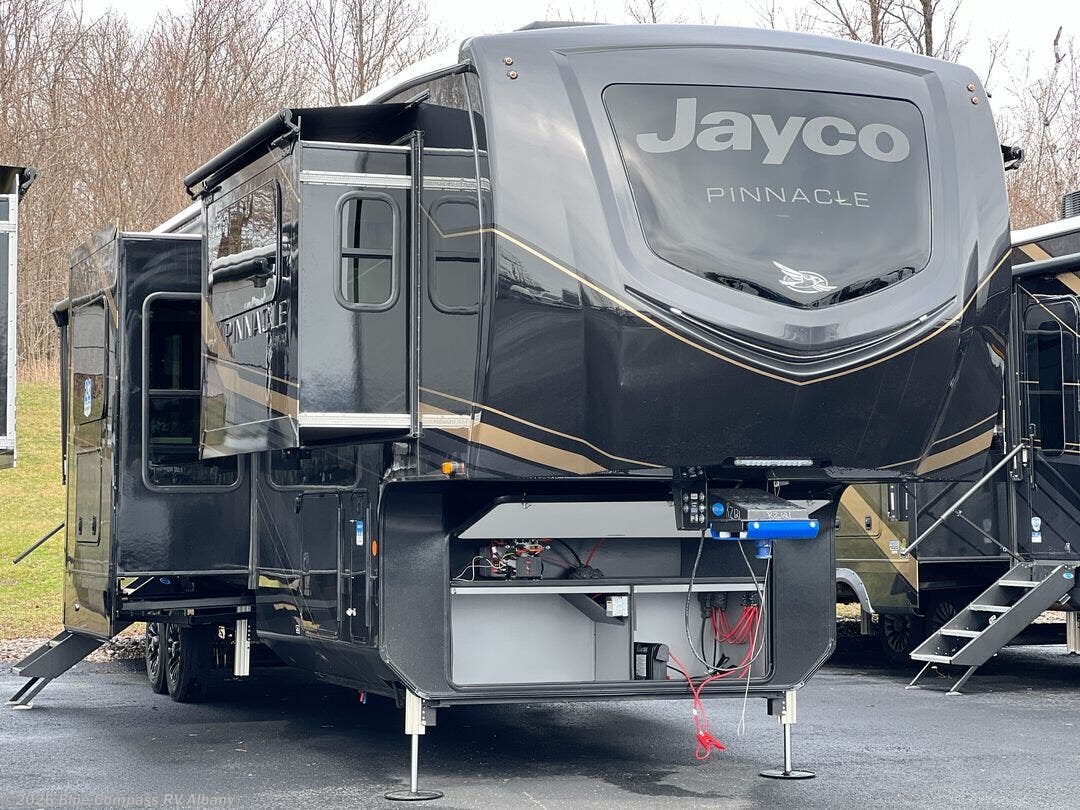 New 2026 Jayco Pinnacle 39FLOK available in Latham, New York