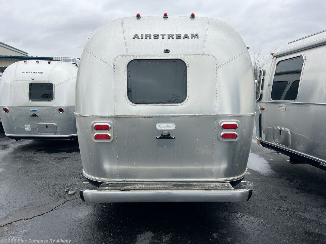 New 2026 Airstream Flying Cloud 23FB Twin available in Latham, New York