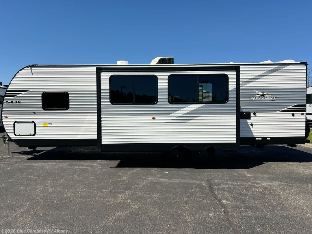 New 2026 Jayco Jay Flight SLX 263BHS available in Latham, New York