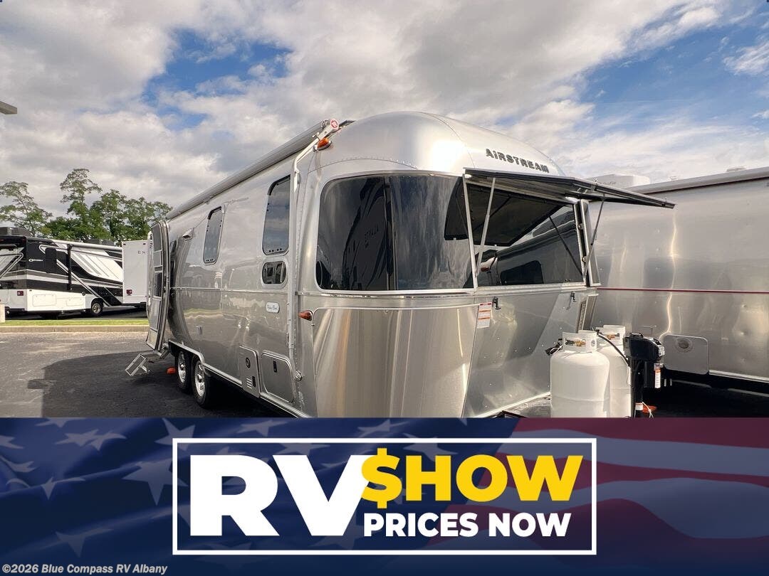 New 2026 Airstream Flying Cloud 25FB available in Latham, New York