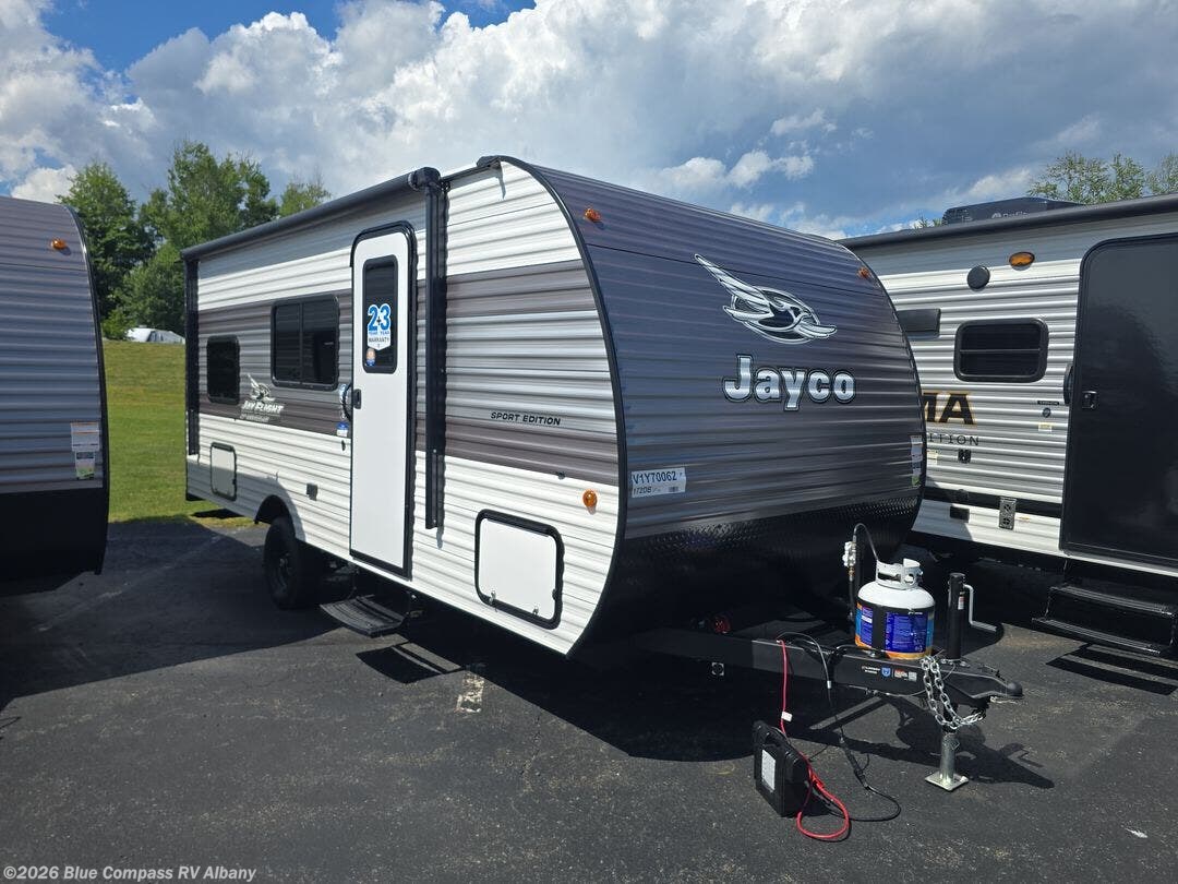 New 2027 Jayco Jay Flight SLX 172DB available in Latham, New York