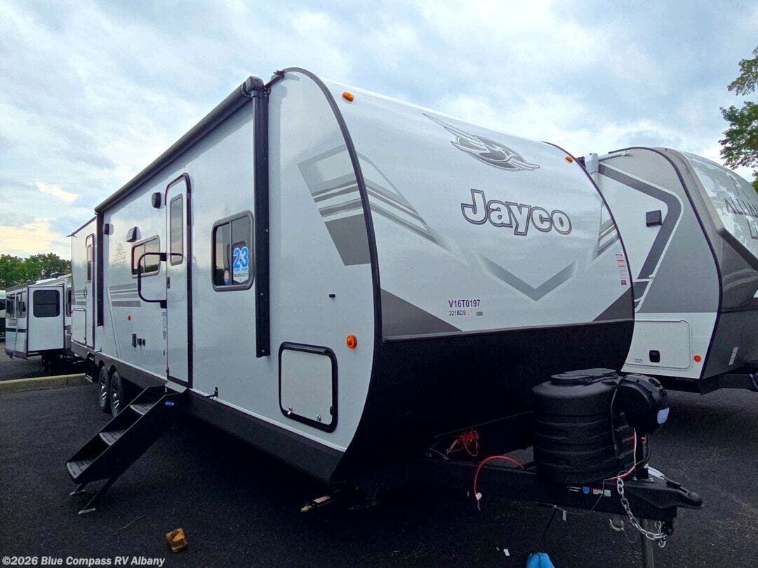 New 2027 Jayco Jay Flight 321BDS available in Latham, New York