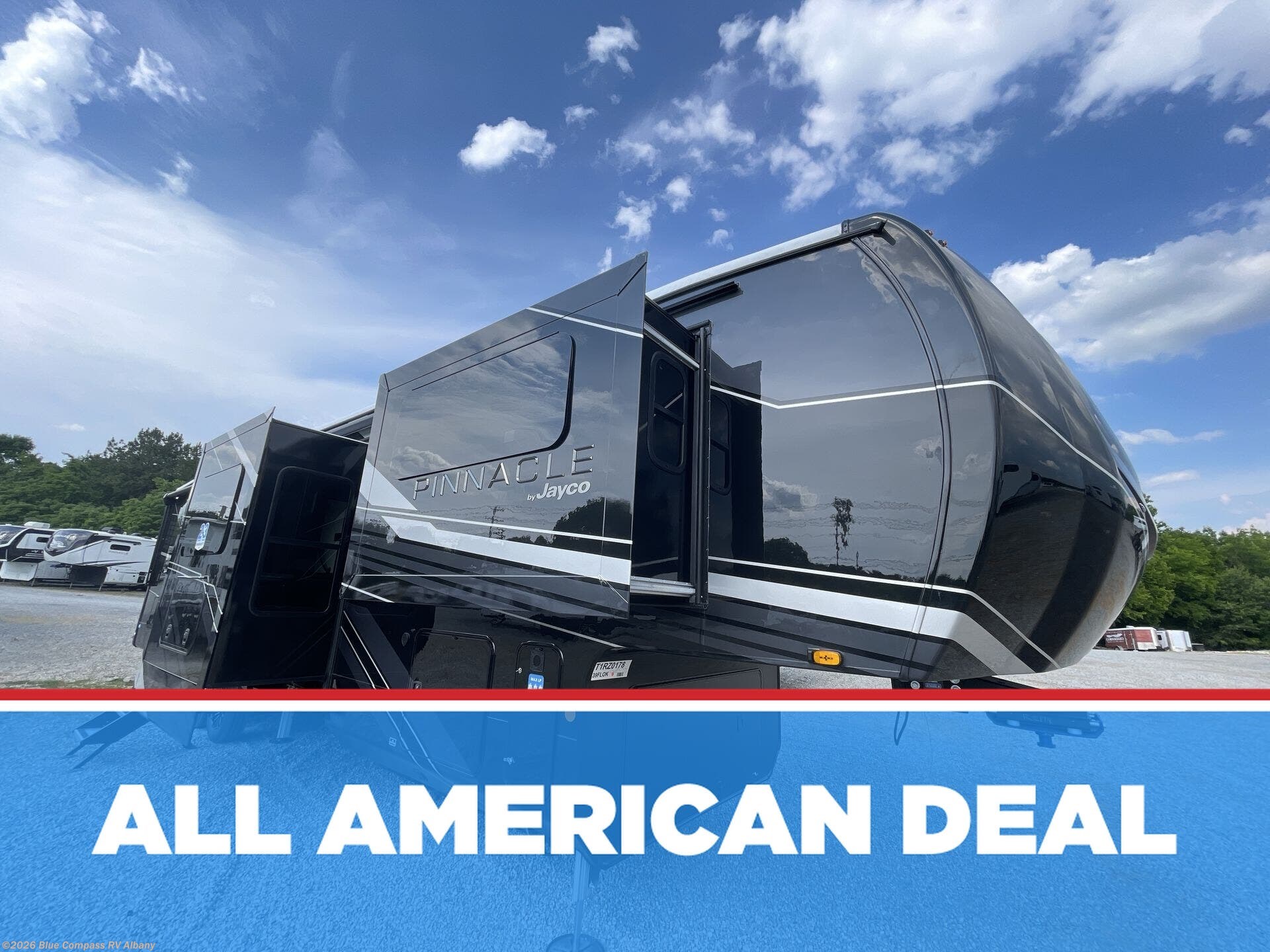 New 2026 Jayco Pinnacle 39FLOK available in Latham, New York