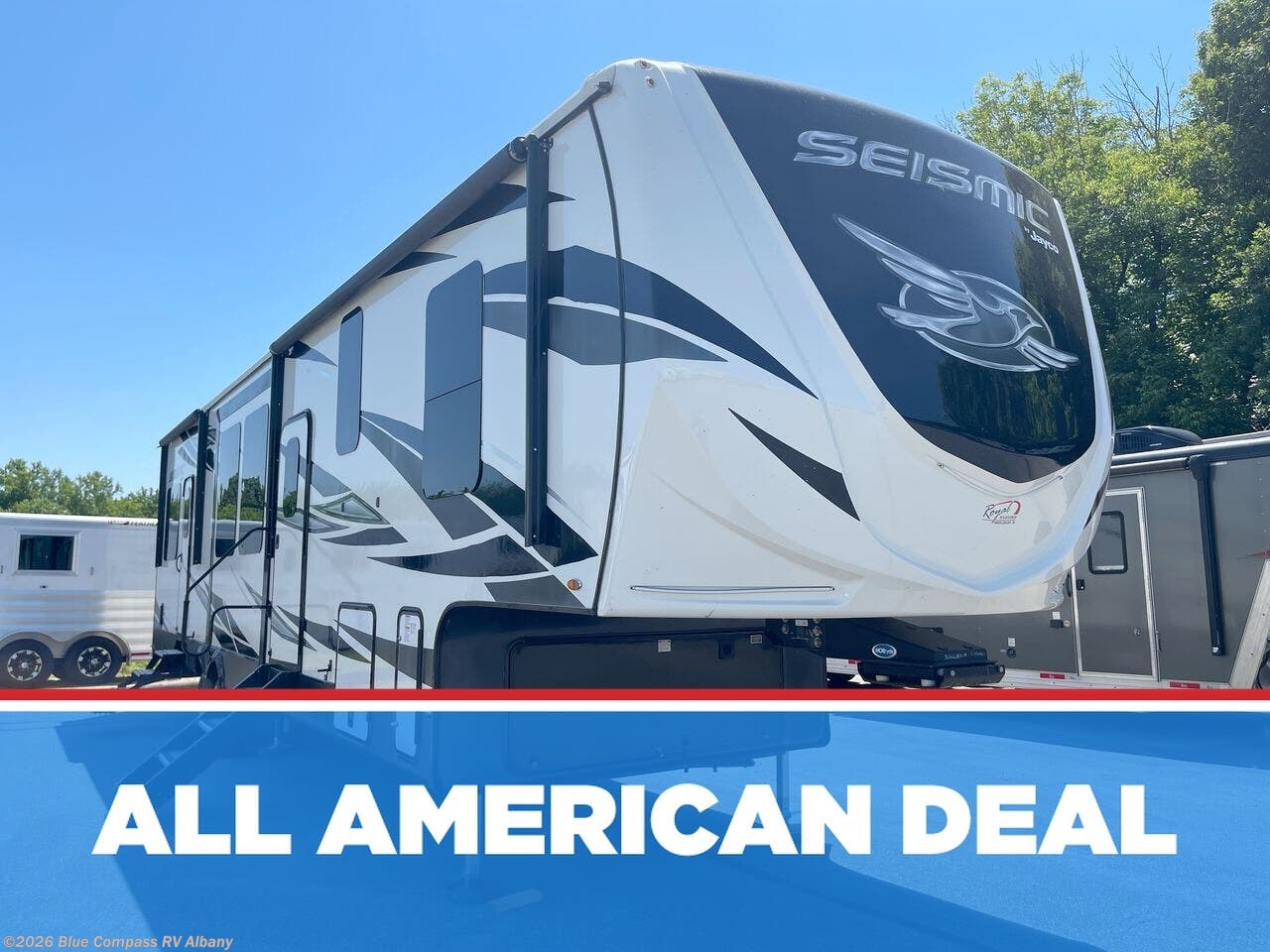 Used 2019 Jayco Seismic Luxury Series 3512 available in Latham, New York