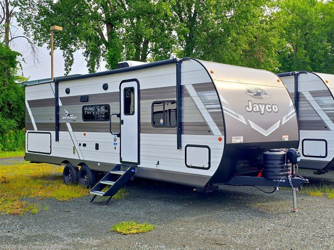 New 2027 Jayco Jay Flight 261BHS available in Latham, New York