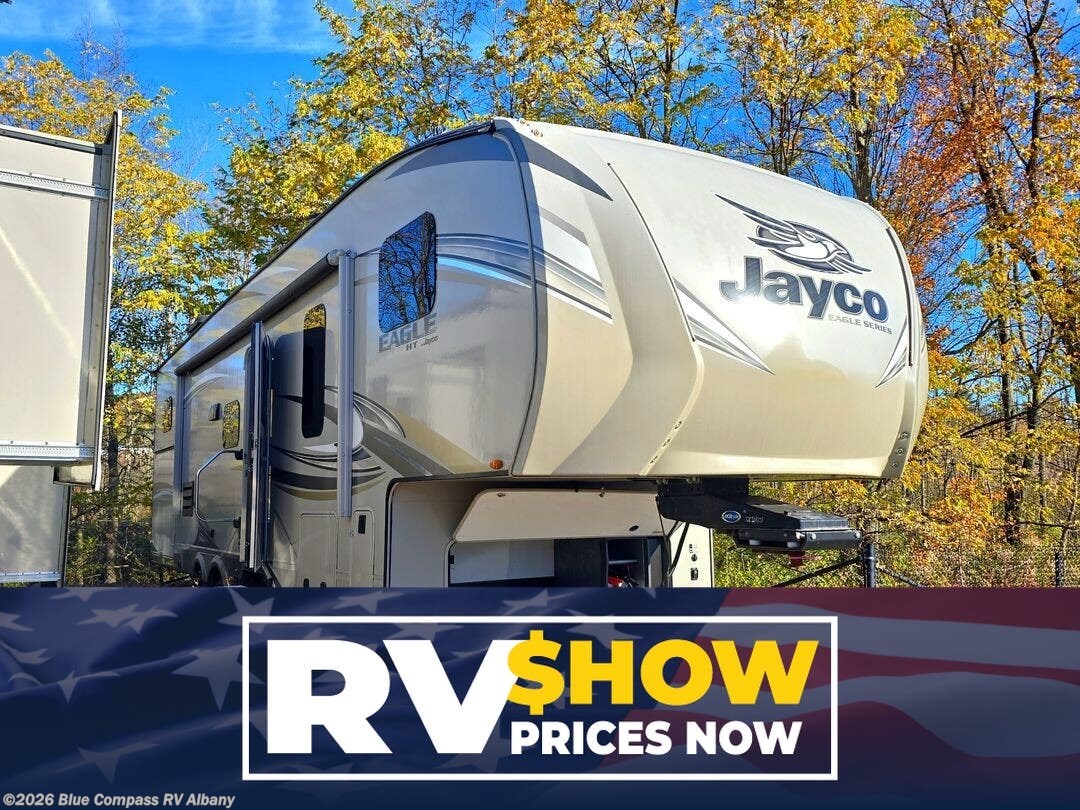 Used 2019  Jayco Eagle HT 29.5BHDS by Jayco from Blue Compass RV Albany in Latham, NY