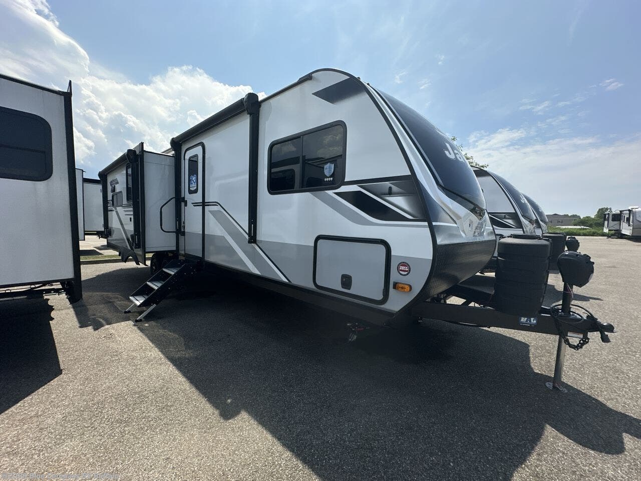 New 2025 Jayco Jay Feather 27MK available in West Seneca, New York