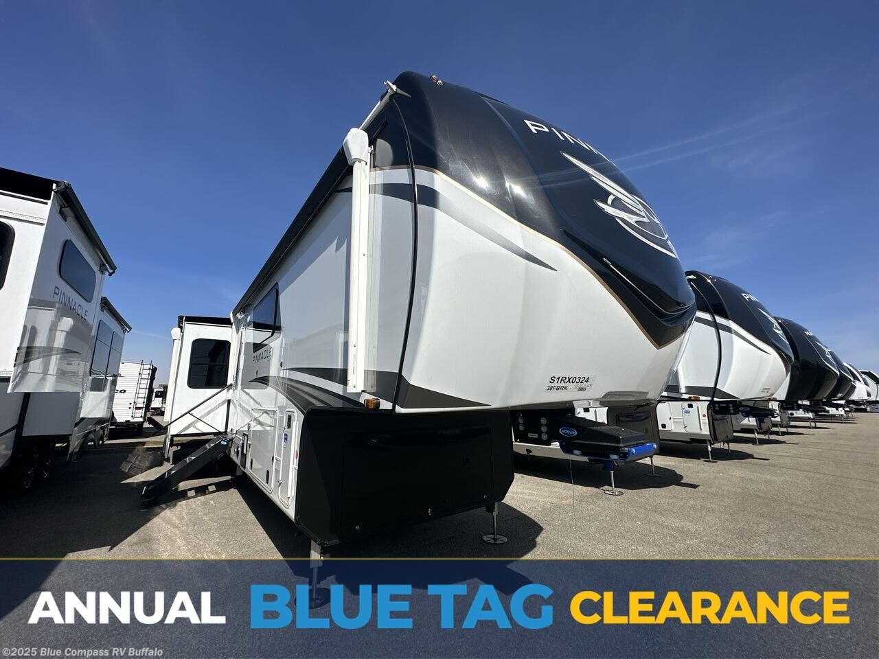 New 2025 Jayco Pinnacle 38FBRK available in West Seneca, New York