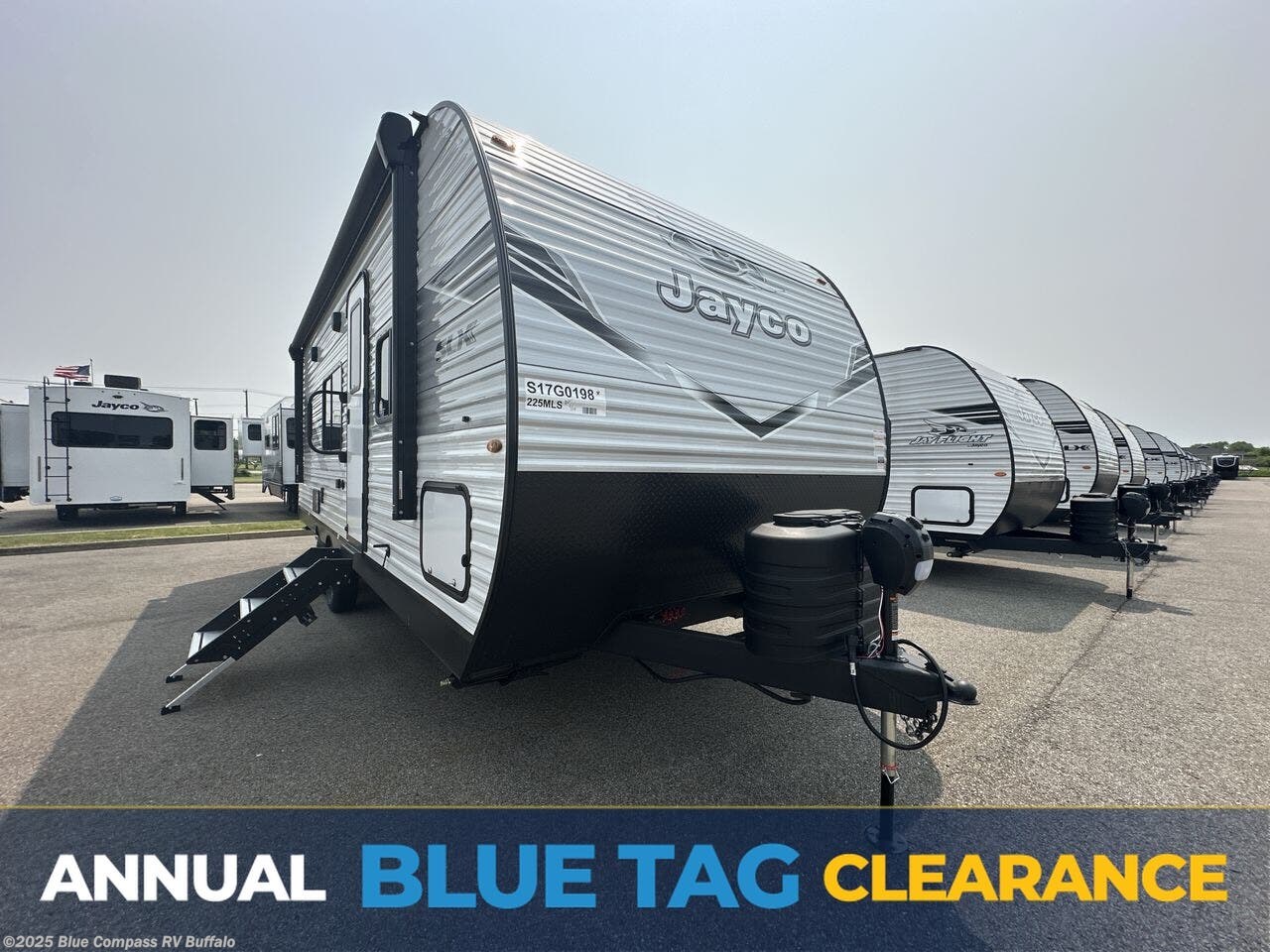 New 2025 Jayco Jay Flight SLX 225MLS available in West Seneca, New York