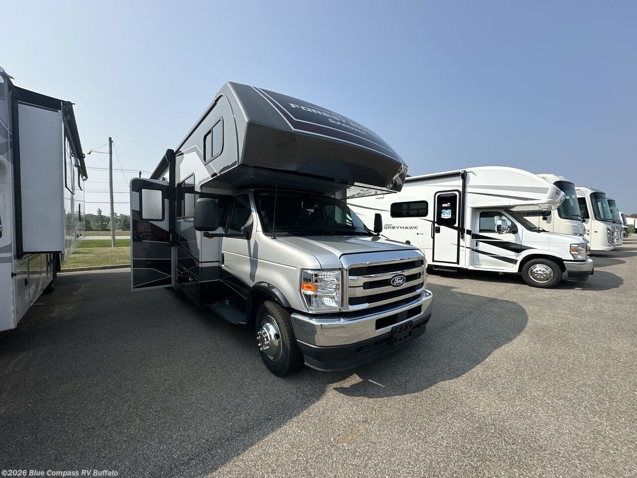 New 2026 Forest River Sunseeker 2860DS available in West Seneca, New York