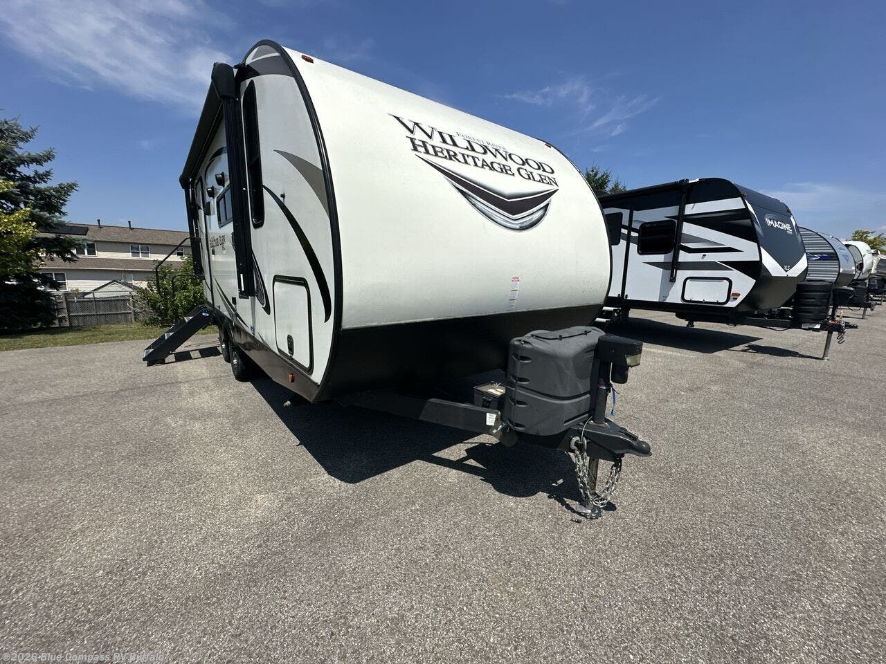 Used 2021 Forest River Wildwood Heritage Glen Hyper-Lyte 19RBHL available in West Seneca, New York