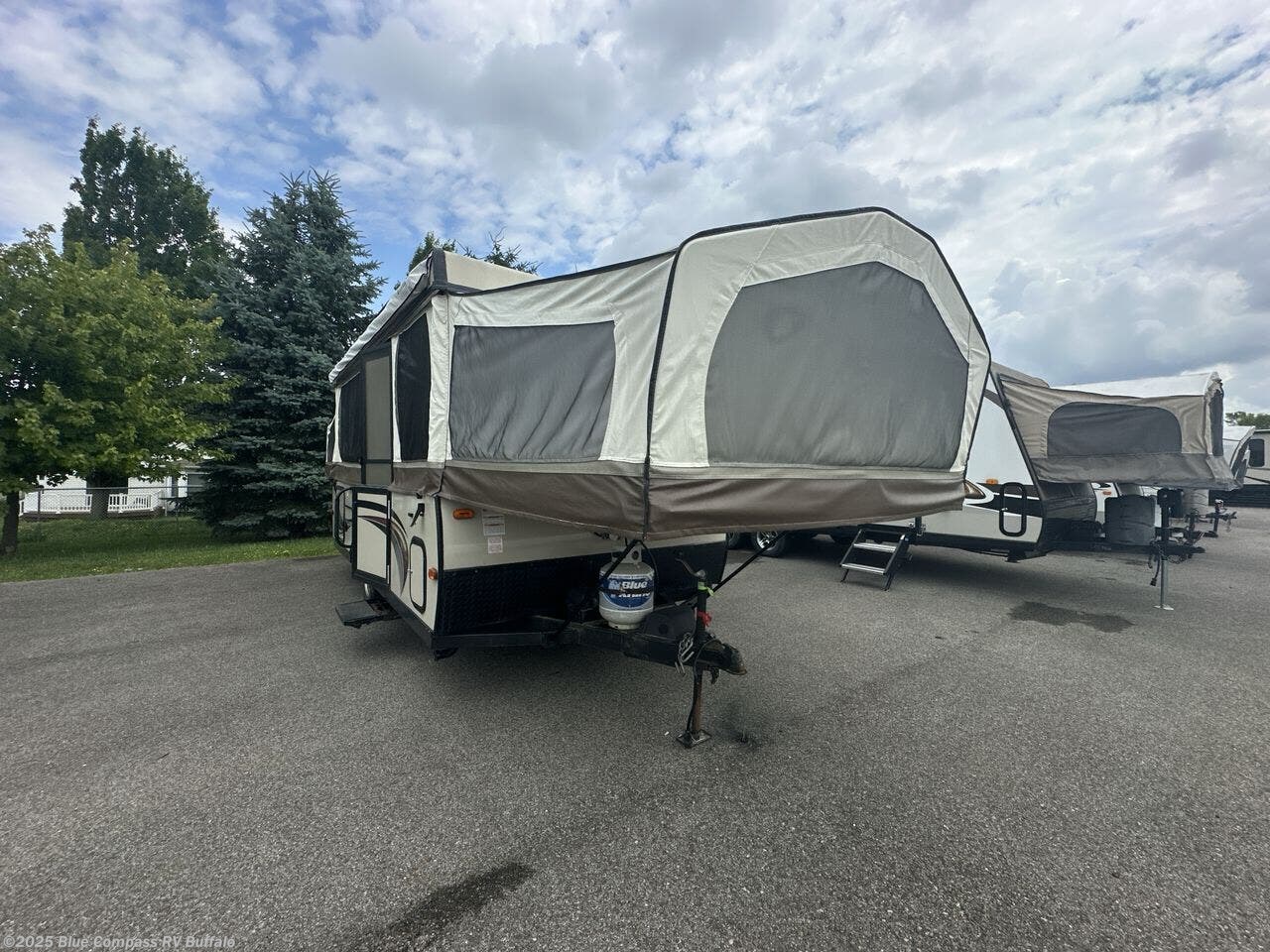 Used 2016 Forest River Rockwood Premier 2716G available in West Seneca, New York
