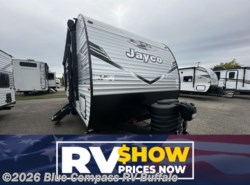 New 2026 Jayco Jay Flight SLX 210QB available in West Seneca, New York