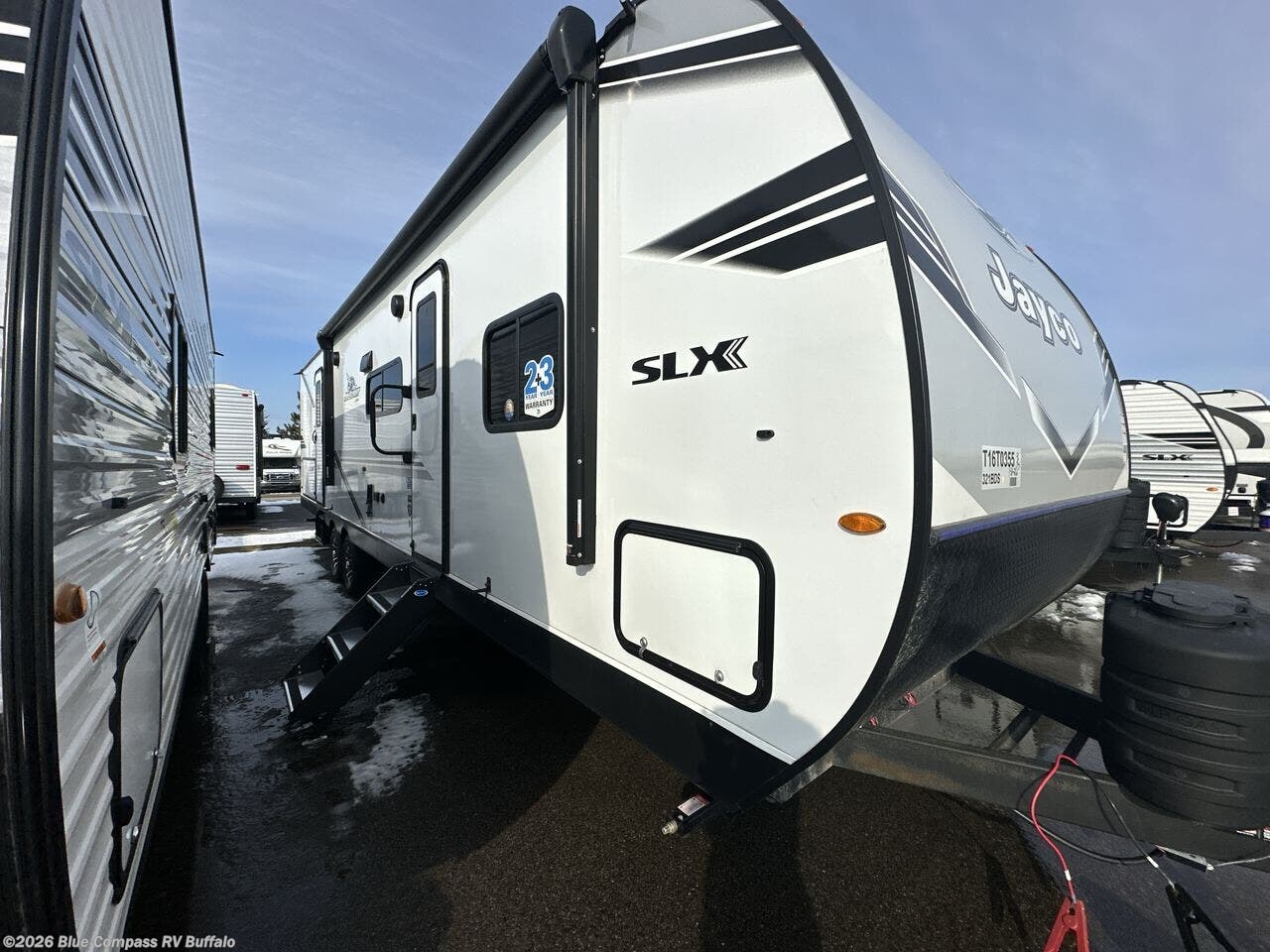 New 2026 Jayco Jay Flight SLX 321BDS available in West Seneca, New York