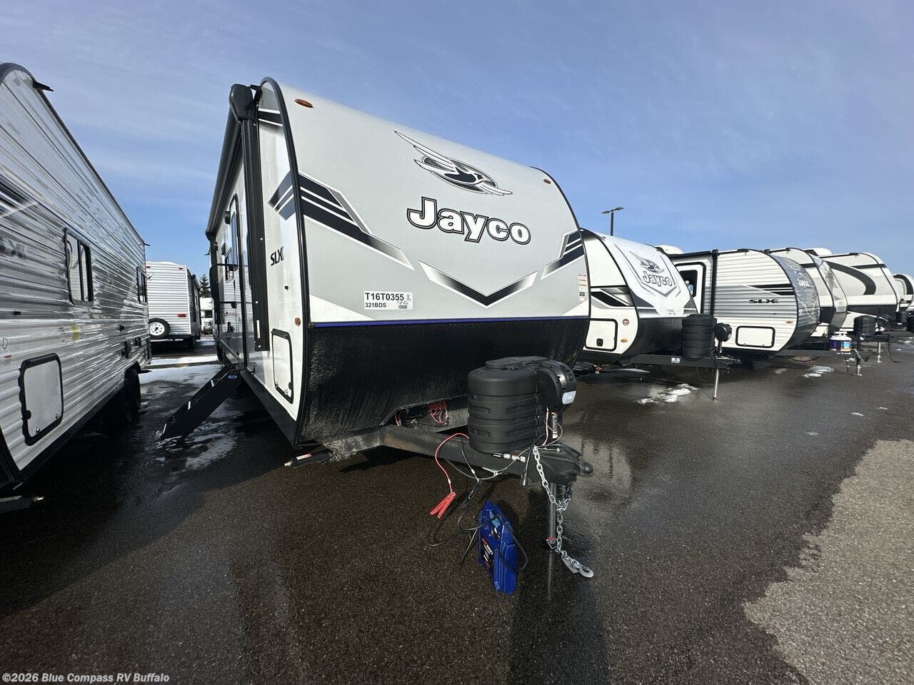 New 2026 Jayco Jay Flight SLX 321BDS available in West Seneca, New York