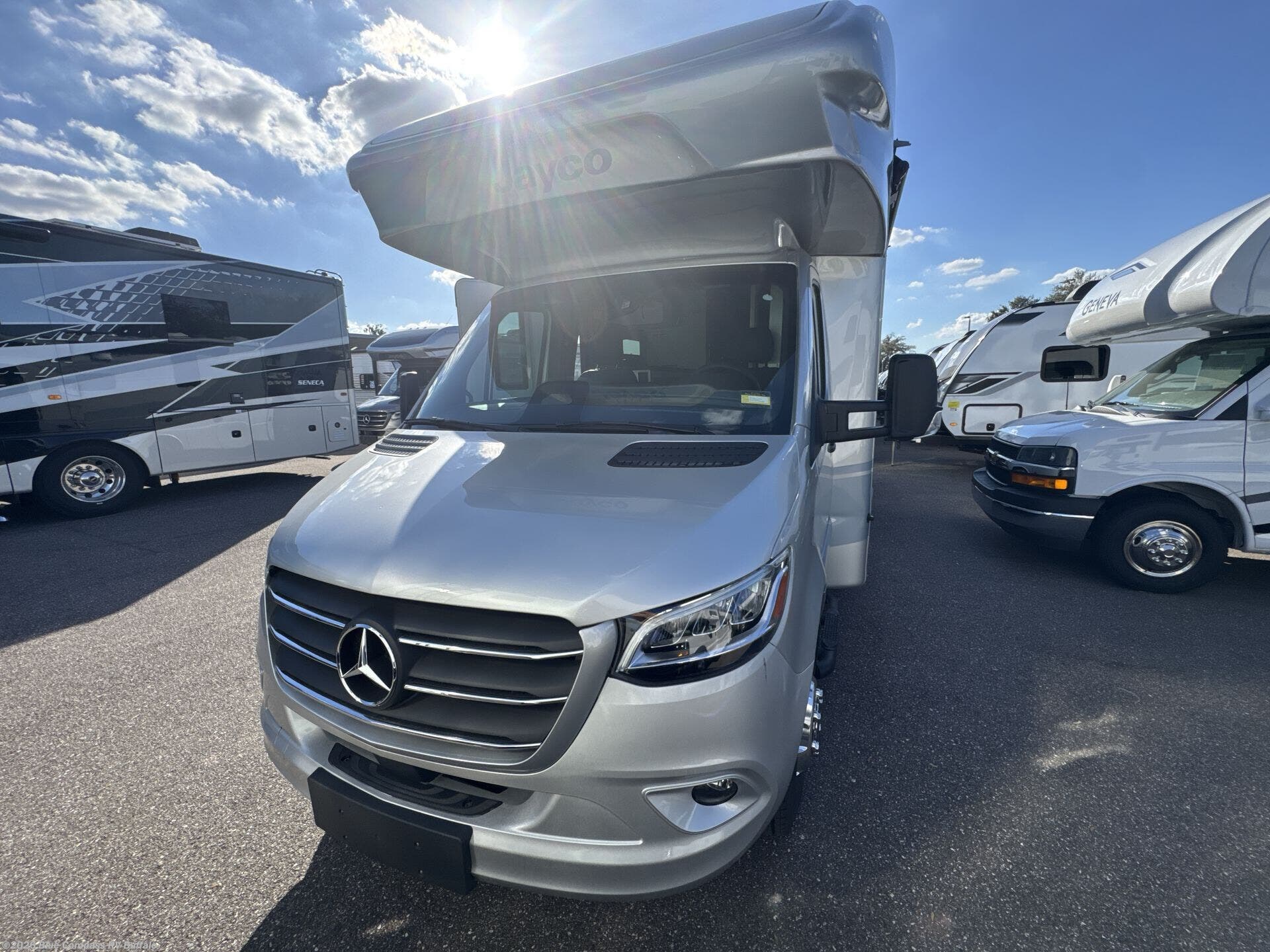 New 2026 Jayco Melbourne Prestige 25LP available in West Seneca, New York
