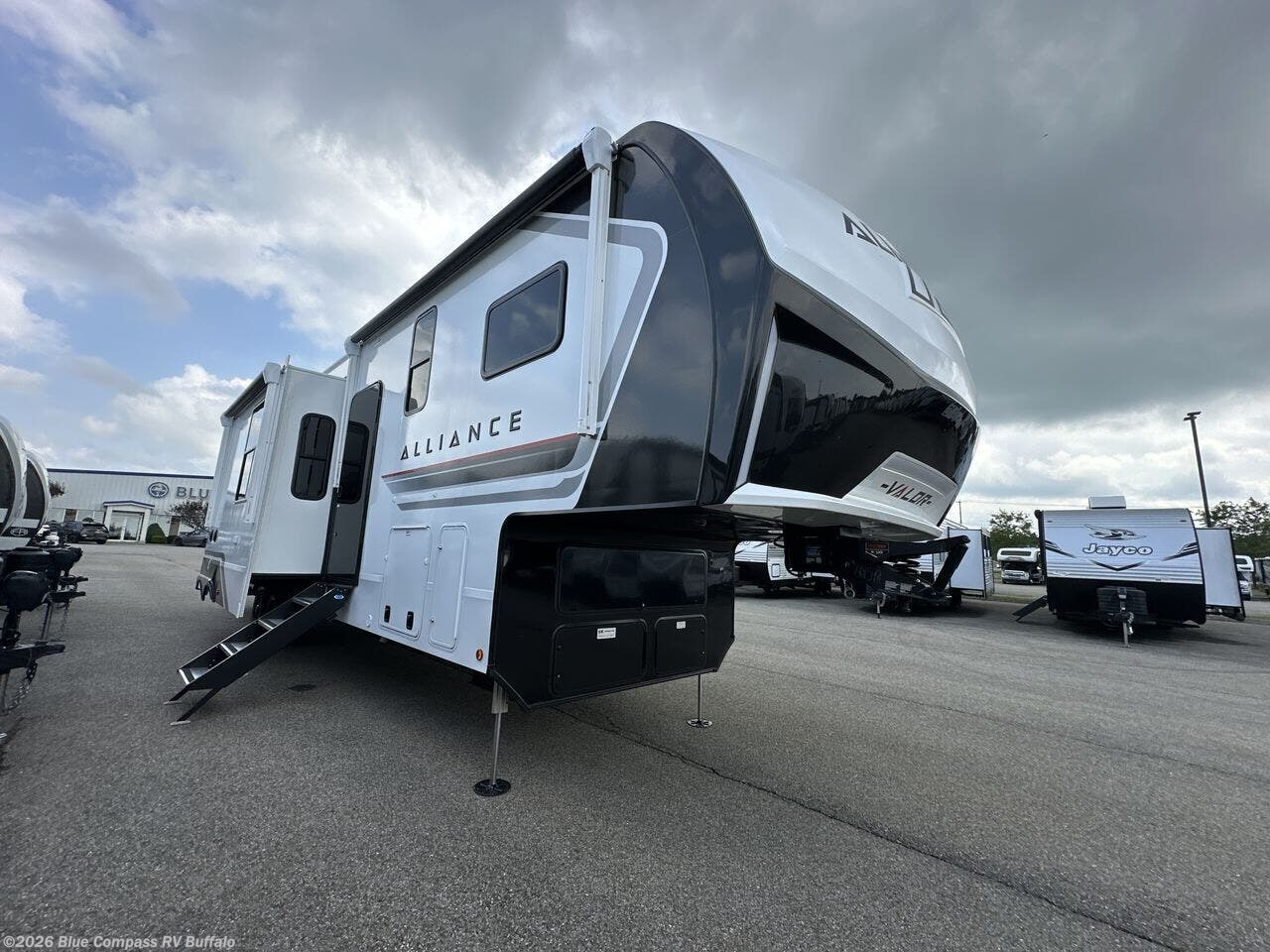 New 2027 Alliance RV Valor 37V11 available in West Seneca, New York