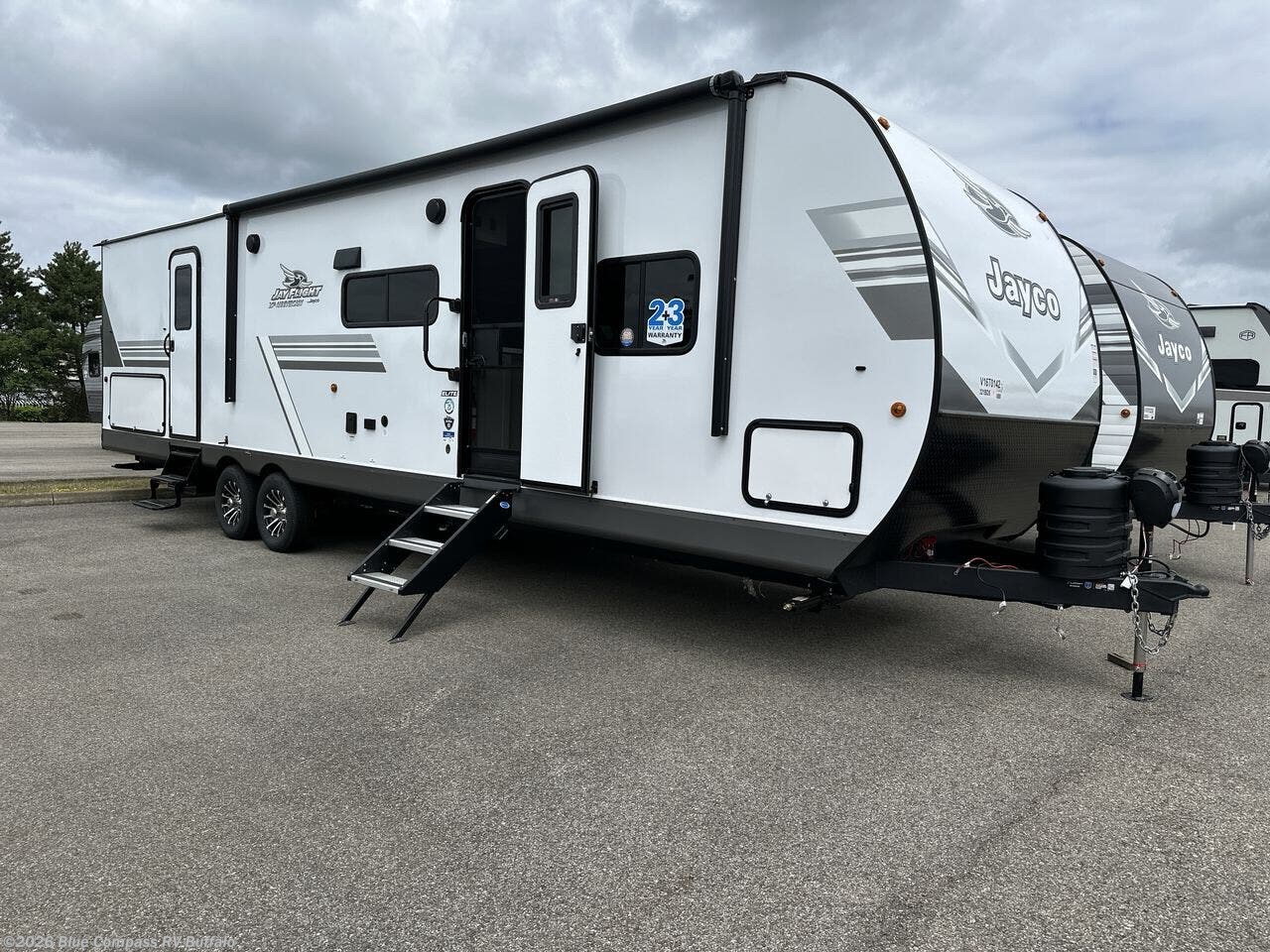 New 2027 Jayco Jay Flight 321BDS available in West Seneca, New York