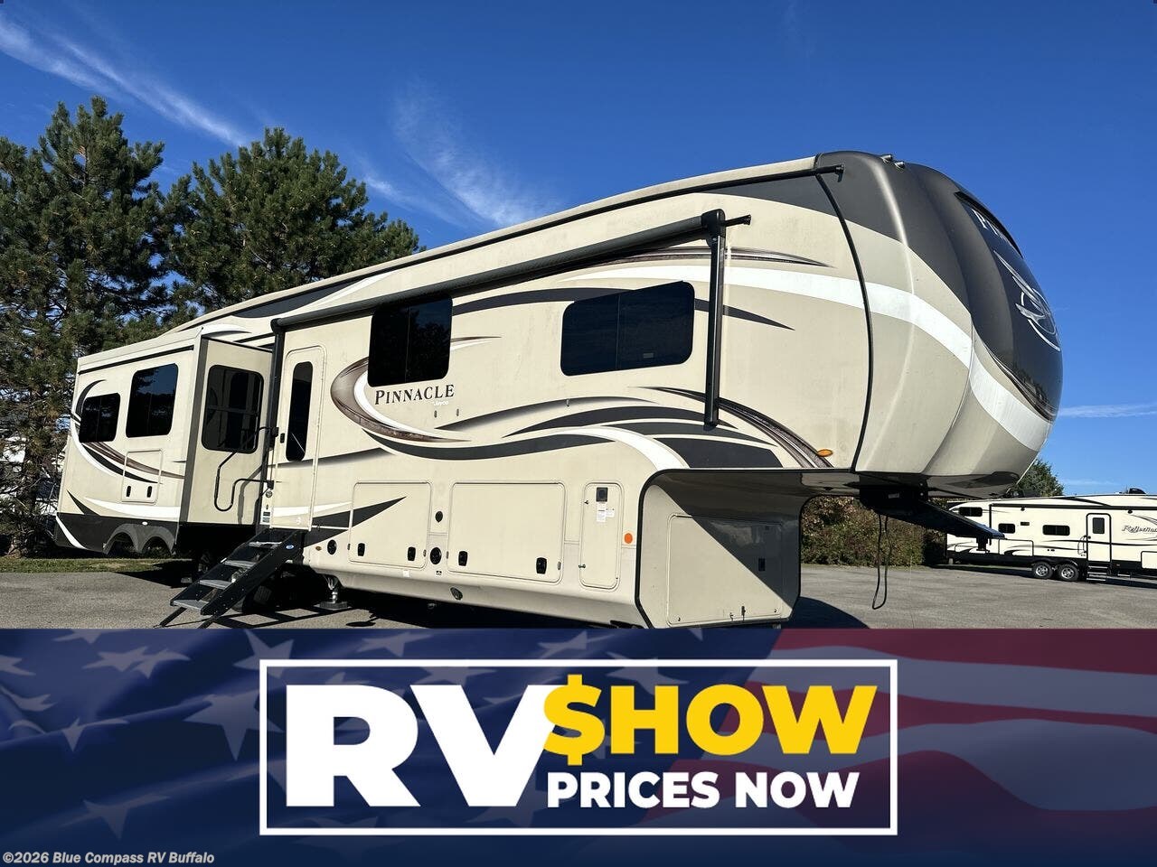 Used 2020 Jayco Pinnacle 37MDQS available in West Seneca, New York