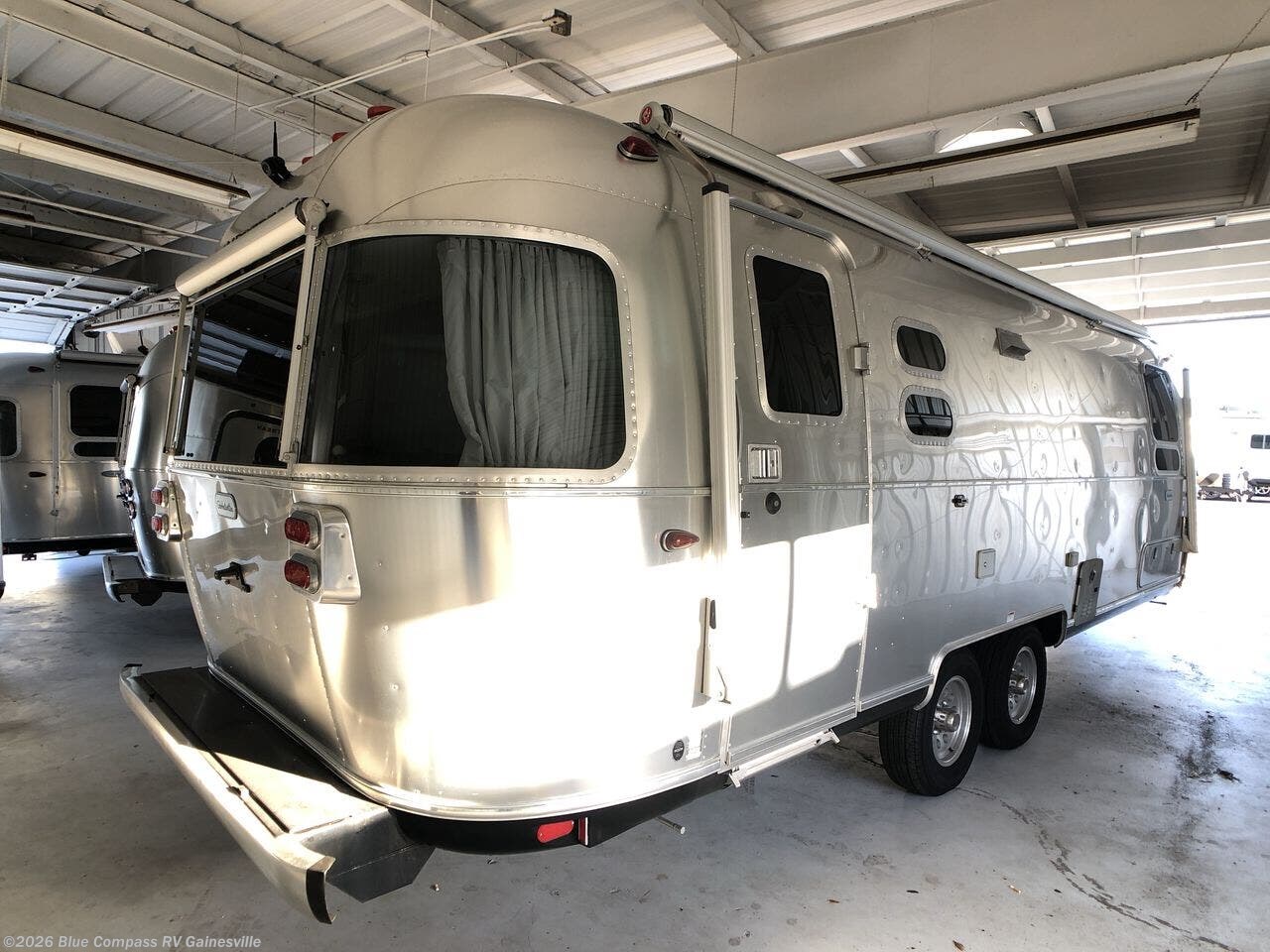 Used 2021 Airstream Globetrotter 27FB Twin available in Alachua, Florida