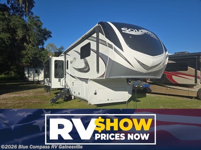 Used 2022  Grand Design Solitude 310GK by Grand Design from Blue Compass RV Gainesville in Alachua, FL