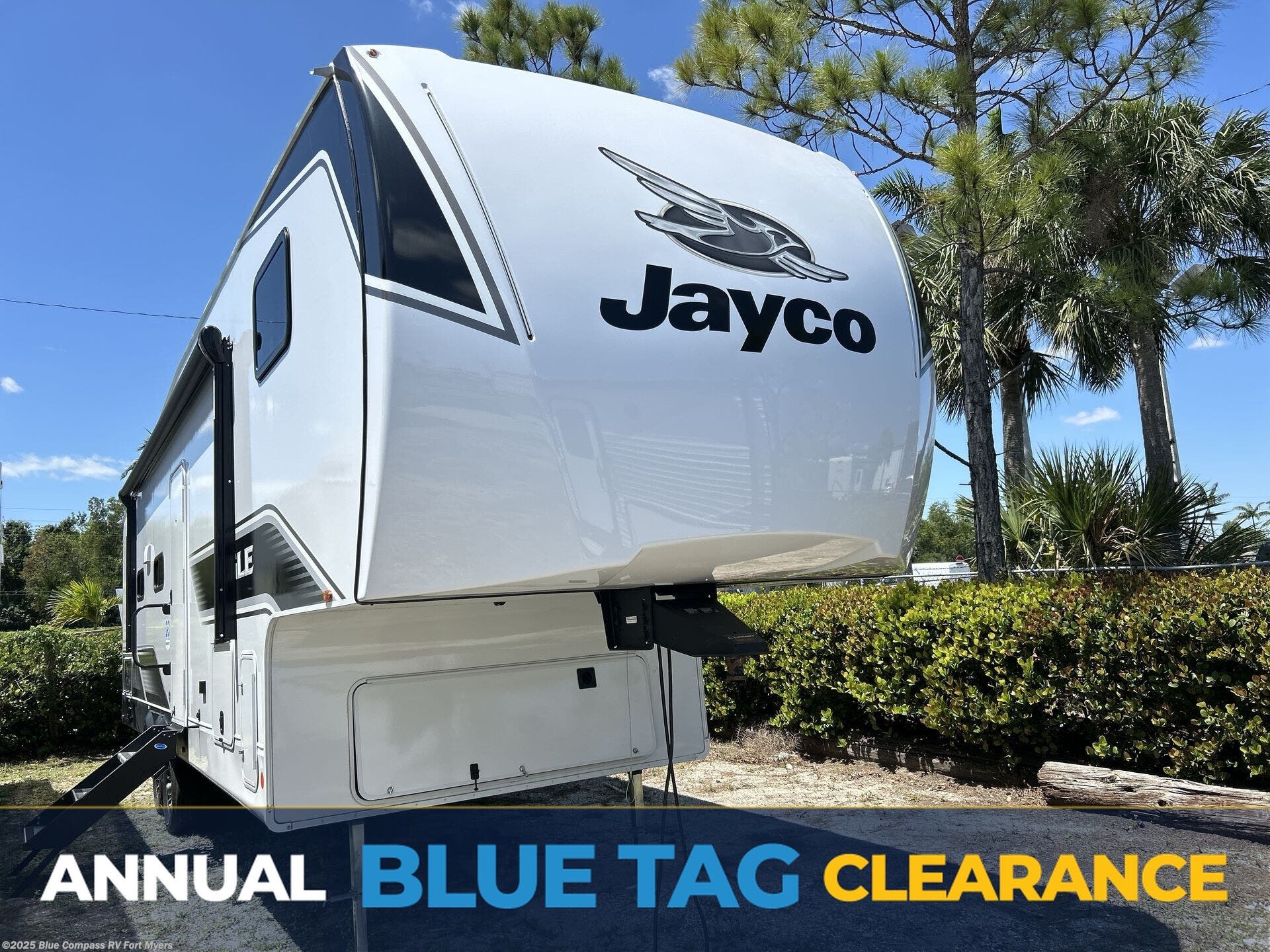 New 2025 Jayco Eagle SLE 28BHU available in Fort Myers, Florida