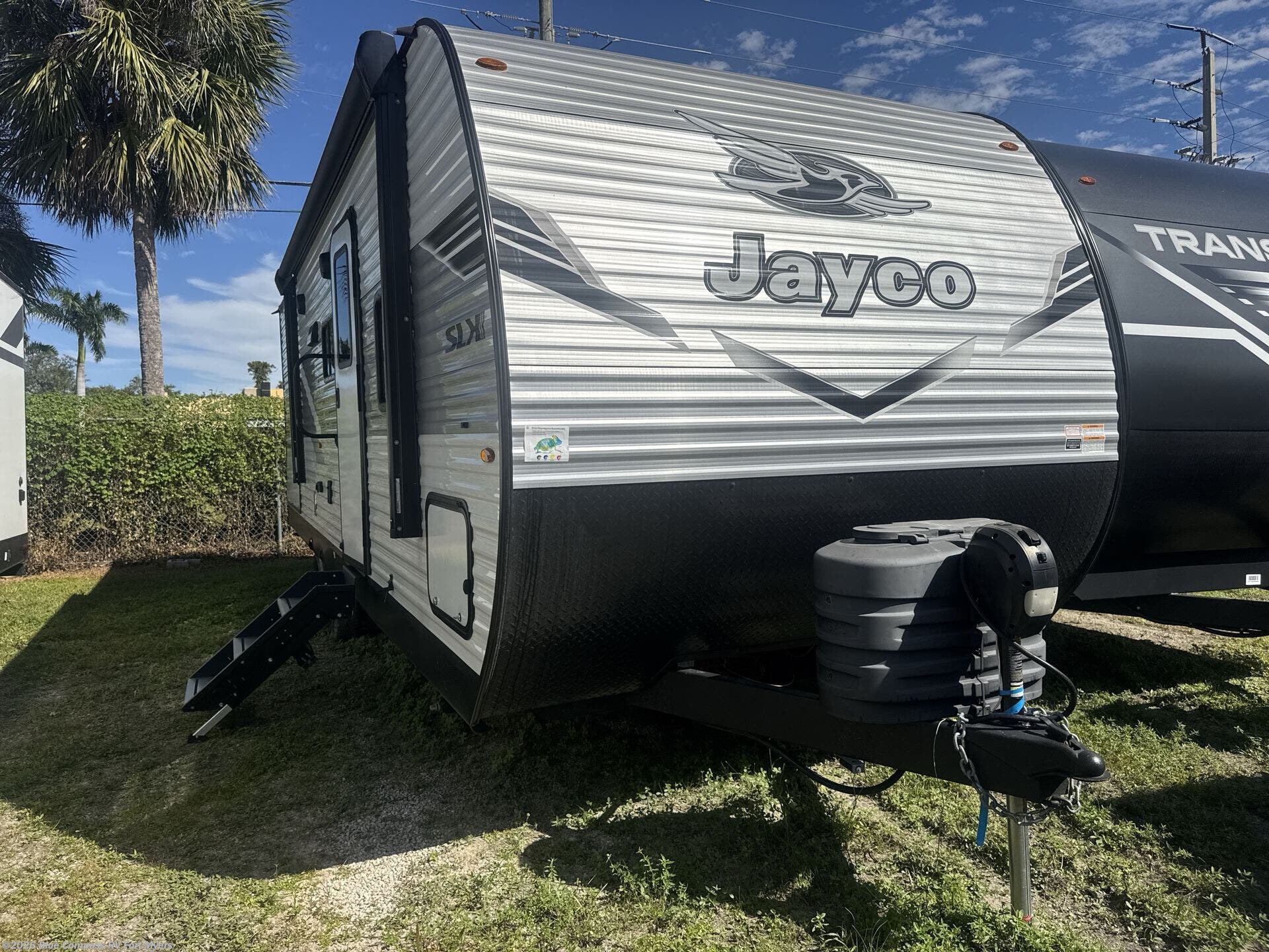 New 2025 Jayco Jay Flight SLX 261BHS available in Fort Myers, Florida