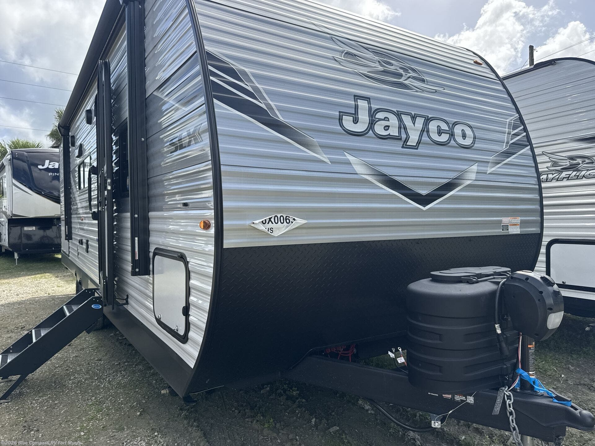New 2025 Jayco Jay Flight SLX 261BHS available in Fort Myers, Florida
