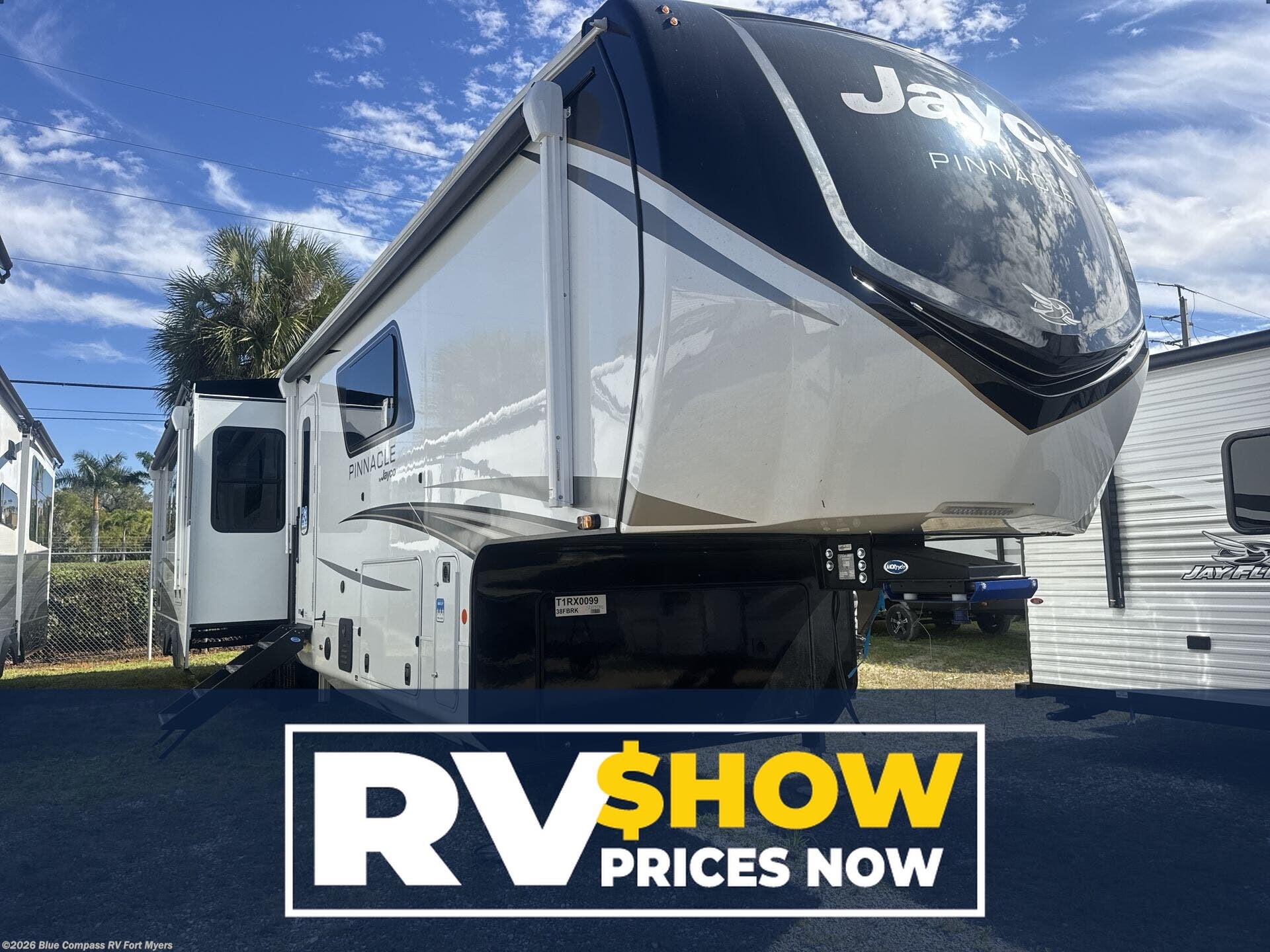 New 2025 Jayco Pinnacle 38FBRK available in Fort Myers, Florida