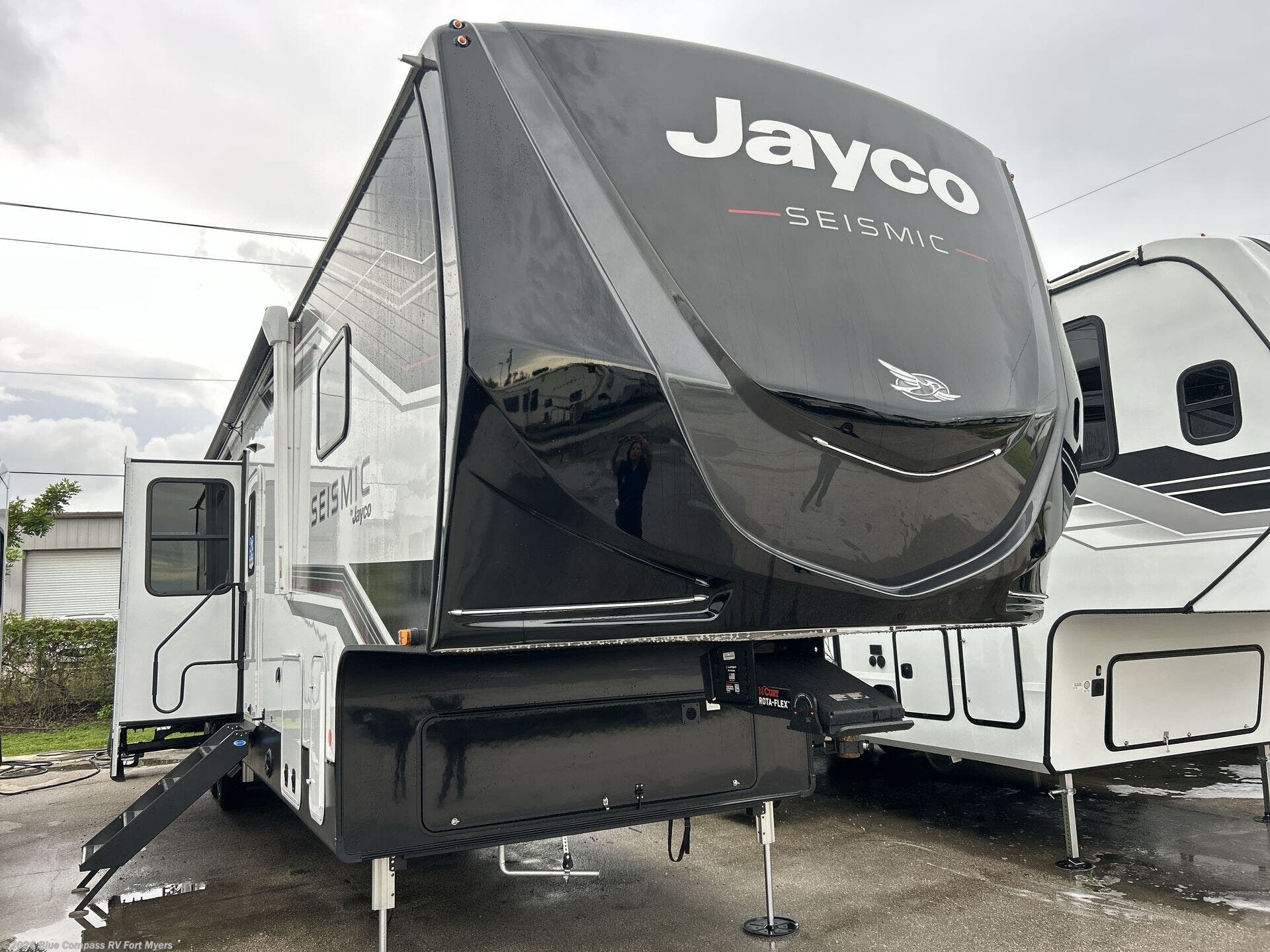 New 2025 Jayco Seismic 395 available in Fort Myers, Florida