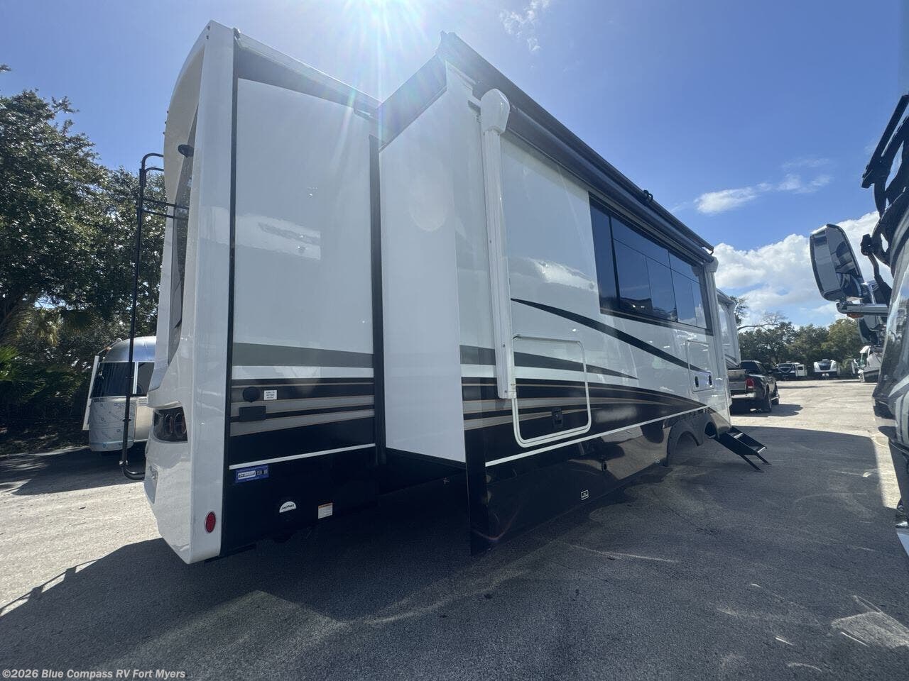 New 2026 Jayco Pinnacle 38FBRK available in Fort Myers, Florida