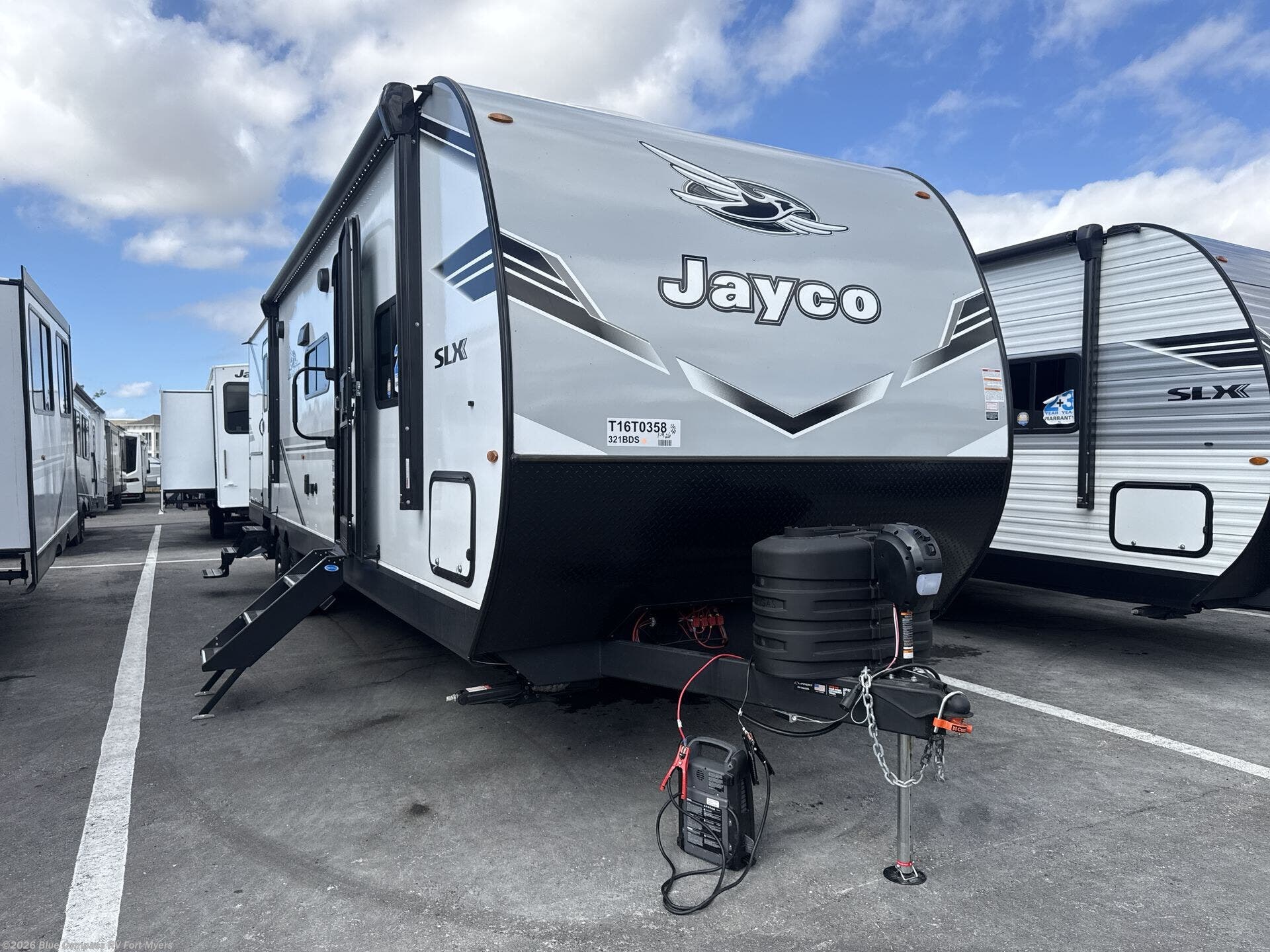 New 2026 Jayco Jay Flight SLX 321BDS available in Fort Myers, Florida