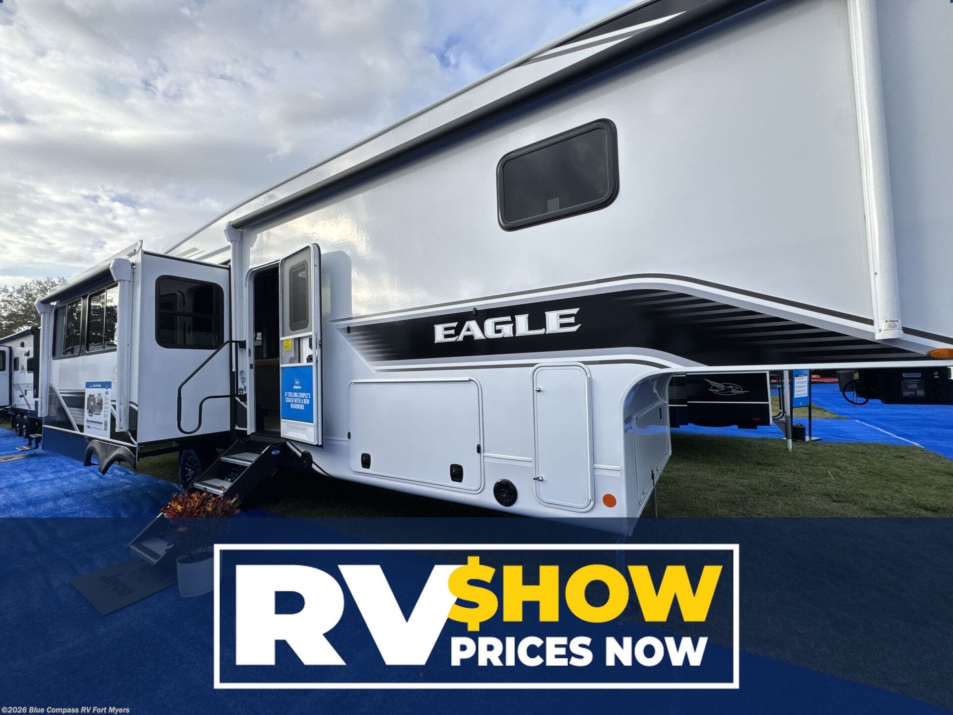 New 2026 Jayco Eagle 321RSTS available in Fort Myers, Florida